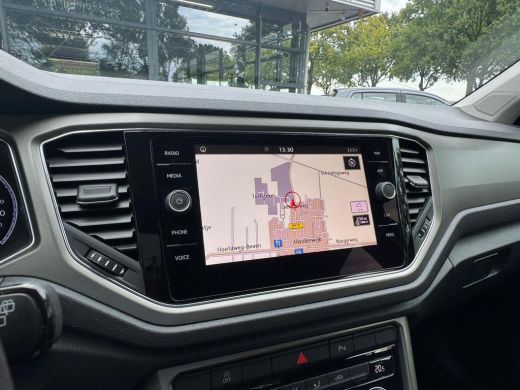 Volkswagen T-Roc 1.0 TSI Style Navigatie/Cruise/Clima/LM-Velgen/Apple-Android/Audio ActivLease financial lease