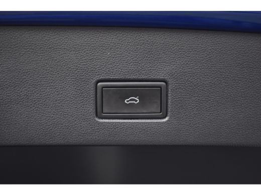 Volkswagen T-Roc R 2.0 TSI 300PK DSG 4MOTION R-SPORT BEATS/LEDER/TREKHAAK/PANORAMADAK ActivLease financial lease