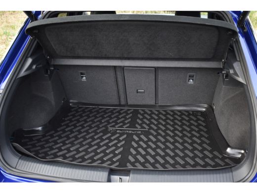 Volkswagen T-Roc R 2.0 TSI 300PK DSG 4MOTION R-SPORT BEATS/LEDER/TREKHAAK/PANORAMADAK ActivLease financial lease