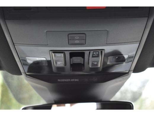 Volkswagen T-Roc R 2.0 TSI 300PK DSG 4MOTION R-SPORT BEATS/LEDER/TREKHAAK/PANORAMADAK ActivLease financial lease