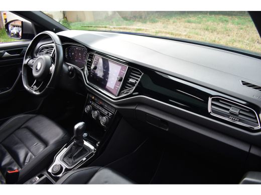 Volkswagen T-Roc R 2.0 TSI 300PK DSG 4MOTION R-SPORT BEATS/LEDER/TREKHAAK/PANORAMADAK ActivLease financial lease