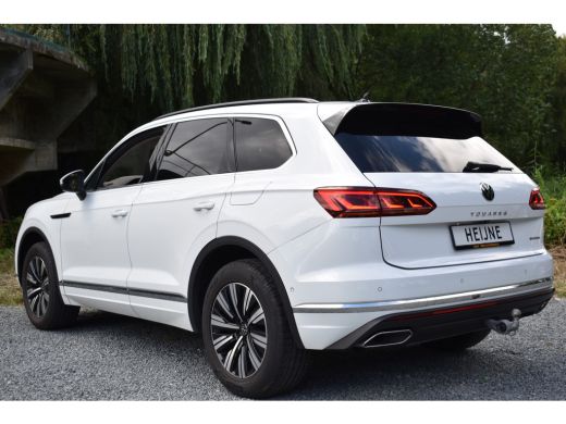 Volkswagen Touareg 3.0 TSi eHybrid ATMOSPHERE 4MOTION TREKHAAK/HEAD-UP/PANORAMADAK ActivLease financial lease