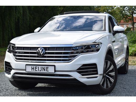 Volkswagen Touareg 3.0 TSi eHybrid ATMOSPHERE 4MOTION TREKHAAK/HEAD-UP/PANORAMADAK ActivLease financial lease