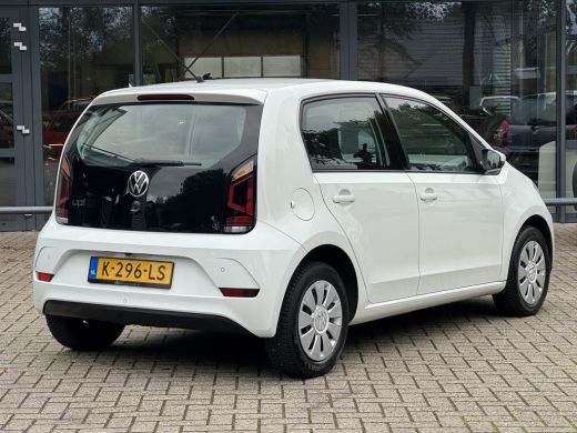 Volkswagen up! 1.0 Climate control/Camera/Cruise control/PDC ActivLease financial lease