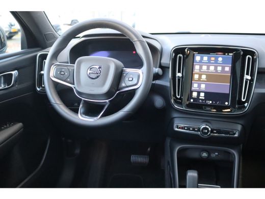 Volvo  C40 Recharge Core 69 kWh 232PK Winterpack/Camera/Panoramadak/Cruise-Control ActivLease financial lease