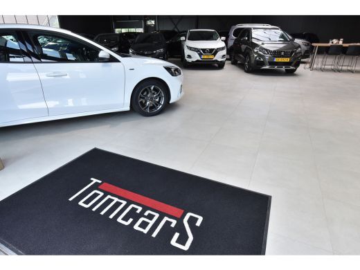 Volvo  C40 Recharge Core 69 kWh 232PK Winterpack/Camera/Panoramadak/Cruise-Control ActivLease financial lease