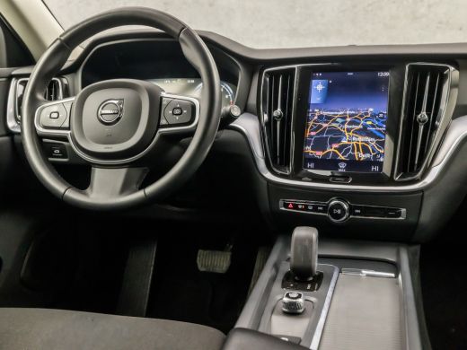 Volvo  V60 2.0 B3 Sport 177Pk Automaat (APPLE CARPLAY, GROOT NAVI, TREKHAAK, CAMERA, SPORTSTOELEN, ADAPTIVE ... ActivLease financial lease