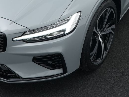 Volvo  V60 2.0 T8 Plug-in hybrid AWD Plus Dark Premium Pack | Rondomzicht camera | Elektrisch glazen panoram... ActivLease financial lease