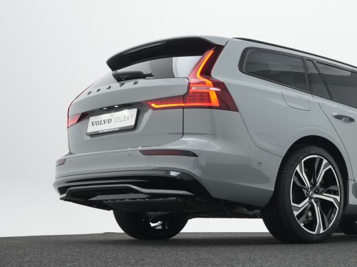 Volvo  V60 2.0 T8 Plug-in hybrid AWD Plus Dark Premium Pack | Rondomzicht camera | Elektrisch glazen panoram... ActivLease financial lease
