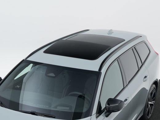 Volvo  V60 2.0 T8 Plug-in hybrid AWD Plus Dark Premium Pack | Rondomzicht camera | Elektrisch glazen panoram... ActivLease financial lease