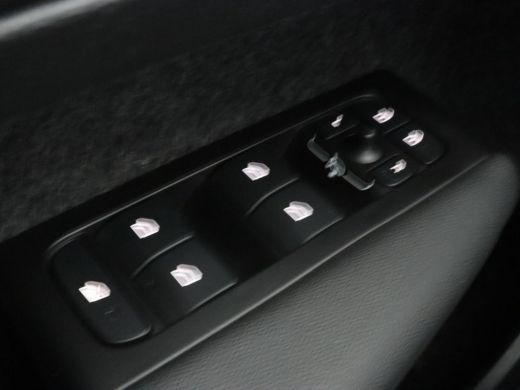 Volvo  XC40 1.5 T5 Recharge Inscription | Trekhaak | Stoelverwarming | Adaptive cruise | Camera | Carplay | N... ActivLease financial lease