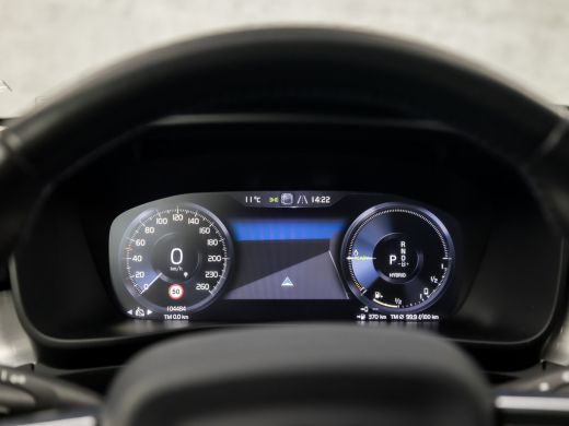 Volvo  XC40 1.5 T5 Twin Engine Inscription 262Pk Automaat (APPLE CARPLAY, GROOT NAVI, LEDER, STOELVERWARMING,... ActivLease financial lease