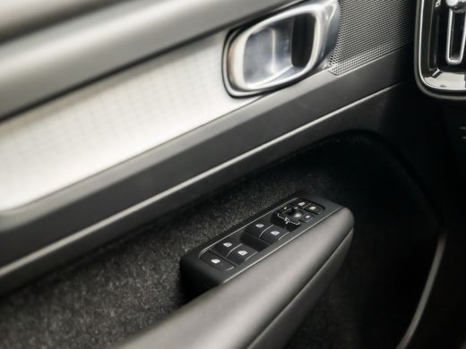 Volvo  XC40 1.5 T5 Twin Engine Inscription 262Pk Automaat (APPLE CARPLAY, GROOT NAVI, LEDER, STOELVERWARMING,... ActivLease financial lease