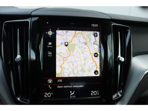 Volvo  XC60 2.0 T8 Twin Engine AWD Momentum Pro Open-dak/Trekhaak/Camera/Leder/Carplay-android ActivLease financial lease