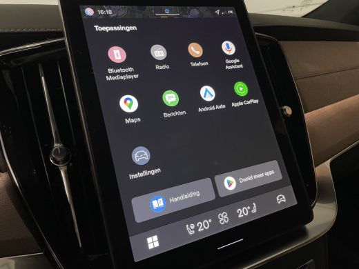 Volvo  XC90 T8 AWD Recharge Ultra Dark Vol! | Luchtvering | Bowers & Wilkins | 455pk | Alcantara hemel | 360&deg;... ActivLease financial lease