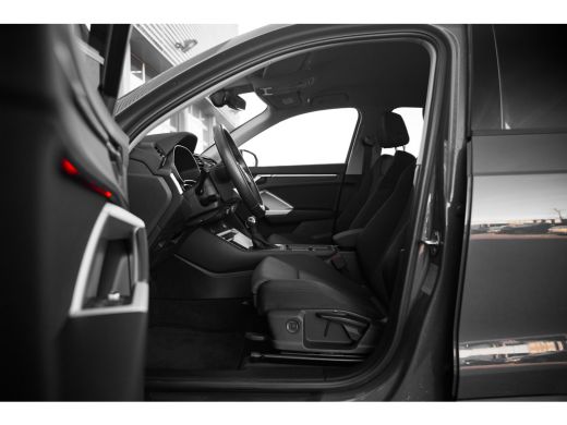 Audi Q3 45 TFSi e Advanced Edition ActivLease financial lease