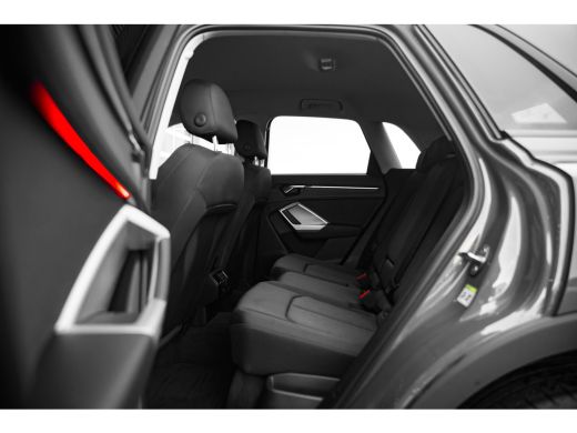 Audi Q3 45 TFSi e Advanced Edition ActivLease financial lease