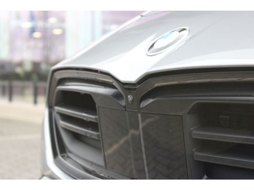 BMW 1 Serie M135 xDrive High Executive M Sport Automaat / Panoramadak / M Sportstoelen / M Adaptief onderstel... ActivLease financial lease