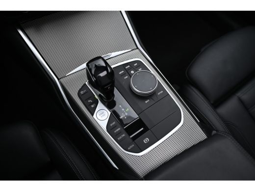 BMW 3 Serie 320e High Executive M Sport Automaat / Schuif-kanteldak / Sportstoelen / Achteruitrijcamera / Stu... ActivLease financial lease