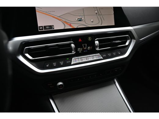 BMW 3 Serie 320e High Executive M Sport Automaat / Schuif-kanteldak / Sportstoelen / Achteruitrijcamera / Stu... ActivLease financial lease