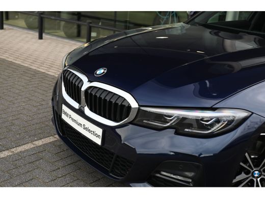 BMW 3 Serie 320e High Executive M Sport Automaat / Schuif-kanteldak / Sportstoelen / Achteruitrijcamera / Stu... ActivLease financial lease