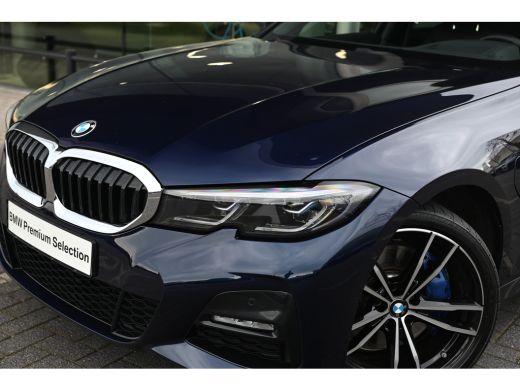 BMW 3 Serie 320e High Executive M Sport Automaat / Schuif-kanteldak / Sportstoelen / Achteruitrijcamera / Stu... ActivLease financial lease