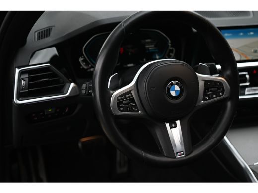 BMW 3 Serie 320e High Executive M Sport Automaat / Schuif-kanteldak / Sportstoelen / Achteruitrijcamera / Stu... ActivLease financial lease