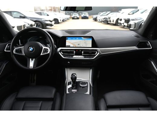 BMW 3 Serie 320e High Executive M Sport Automaat / Schuif-kanteldak / Sportstoelen / Achteruitrijcamera / Stu... ActivLease financial lease