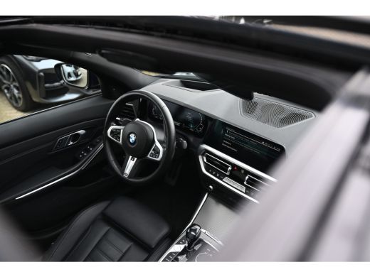 BMW 3 Serie 320e High Executive M Sport Automaat / Schuif-kanteldak / Sportstoelen / Achteruitrijcamera / Stu... ActivLease financial lease