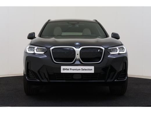 BMW iX3 High Executive / Trekhaak / Sportstoelen / Adaptief M Onderstel / Comfort Access / Adaptieve LED ... ActivLease financial lease