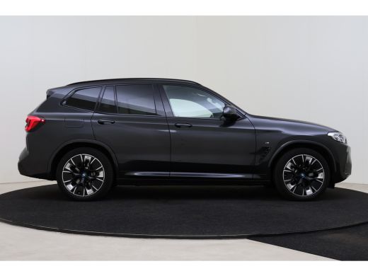 BMW iX3 High Executive / Trekhaak / Sportstoelen / Adaptief M Onderstel / Comfort Access / Adaptieve LED ... ActivLease financial lease