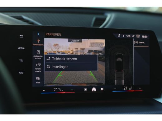 BMW X1 xDrive25e M Sport Automaat / Trekhaak / Sportstoelen / Achteruitrijcamera / M Adaptief onderstel ... ActivLease financial lease