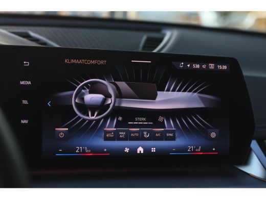 BMW X1 xDrive25e M Sport Automaat / Trekhaak / Sportstoelen / Achteruitrijcamera / M Adaptief onderstel ... ActivLease financial lease