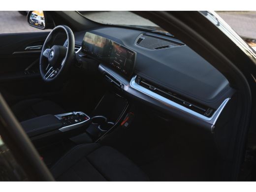 BMW X1 xDrive25e M Sport Automaat / Trekhaak / Sportstoelen / Achteruitrijcamera / M Adaptief onderstel ... ActivLease financial lease
