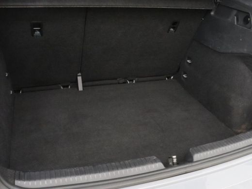 CUPRA Born Adrenaline One 62 kWh | Stoelverwarming | Adaptive cruise | Camera | Carplay | Stuurverwarming | ... ActivLease financial lease