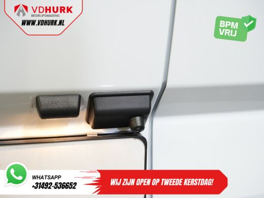 Ford E-Transit 340 L2 Trend 65 kWh 330 km WLTP LED/ Snellader/ 2.3t Trekverm./ Stuurverw./ Stoelverw./ Carplay/ ... ActivLease financial lease