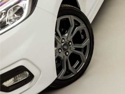 Ford Fiesta 1.0 EcoBoost ST-Line (APPLE CARPLAY, GROOT NAVI, STUUR/STOELVERWARMING, LED KOPLAMPEN, SPORTSTOEL... ActivLease financial lease