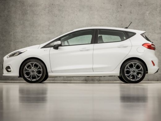 Ford Fiesta 1.0 EcoBoost ST-Line (APPLE CARPLAY, GROOT NAVI, STUUR/STOELVERWARMING, LED KOPLAMPEN, SPORTSTOEL... ActivLease financial lease