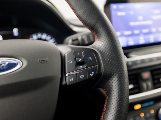 Ford Fiesta 1.0 EcoBoost ST-Line (APPLE CARPLAY, GROOT NAVI, STUUR/STOELVERWARMING, LED KOPLAMPEN, SPORTSTOEL... ActivLease financial lease