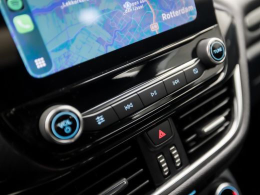 Ford Fiesta 1.0 EcoBoost ST-Line (APPLE CARPLAY, GROOT NAVI, STUUR/STOELVERWARMING, LED KOPLAMPEN, SPORTSTOEL... ActivLease financial lease