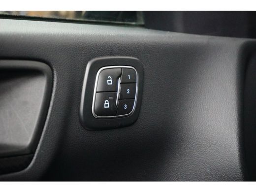 Ford Kuga 2.5 PHEV ST-Line X 243pk | Panoramadak | Wegklapbare Trekhaak | Dode Hoek Detectie | Adaptive Cru... ActivLease financial lease