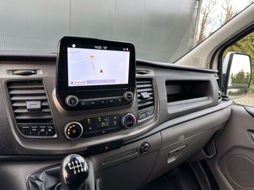 Ford Transit Custom 2.0 TDCI LIMITED / L2H1 / 2.800 KG AHG / INRICHTING / TREKHAAK / BLIND SPOT / CRUISE / AIRCO / LED ActivLease financial lease