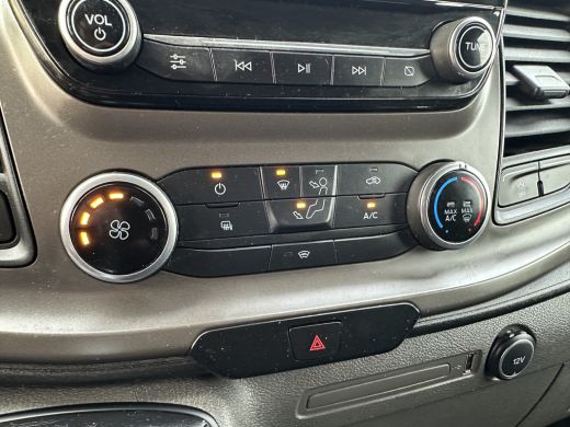 Ford Transit Custom 2.0 TDCI LIMITED / L2H1 / 2.800 KG AHG / INRICHTING / TREKHAAK / BLIND SPOT / CRUISE / AIRCO / LED ActivLease financial lease