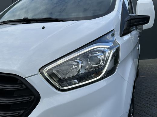 Ford Transit Custom 2.0 TDCI LIMITED / L2H1 / 2.800 KG AHG / INRICHTING / TREKHAAK / BLIND SPOT / CRUISE / AIRCO / LED ActivLease financial lease