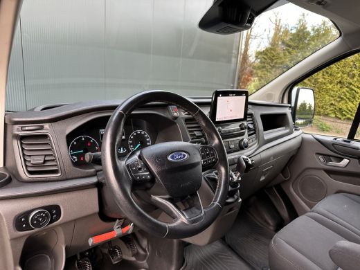 Ford Transit Custom 2.0 TDCI LIMITED / L2H1 / 2.800 KG AHG / INRICHTING / TREKHAAK / BLIND SPOT / CRUISE / AIRCO / LED ActivLease financial lease