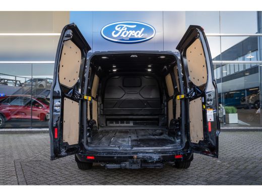Ford Transit Custom 320 2.0 TDCI L1H1 Limited | Trekhaak | Stoel en voorruit verwarming | Apple Carplay/Android Auto ... ActivLease financial lease