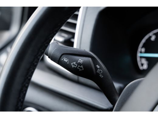 Ford Transit Custom 320 2.0 TDCI L1H1 Limited | Trekhaak | Stoel en voorruit verwarming | Apple Carplay/Android Auto ... ActivLease financial lease