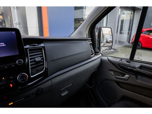 Ford Transit Custom 320 2.0 TDCI L1H1 Limited | Trekhaak | Stoel en voorruit verwarming | Apple Carplay/Android Auto ... ActivLease financial lease
