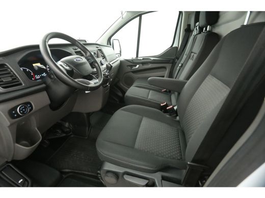 Ford Transit Custom 320 2.0 TDCI L2H1 | Airco | Cruise | 3-Zits | Parkeersensoren ActivLease financial lease
