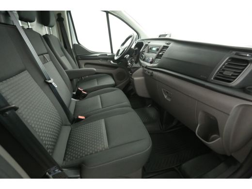 Ford Transit Custom 320 2.0 TDCI L2H1 | Airco | Cruise | 3-Zits | Parkeersensoren ActivLease financial lease